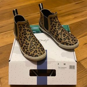Girls Joules Leopard rain boots